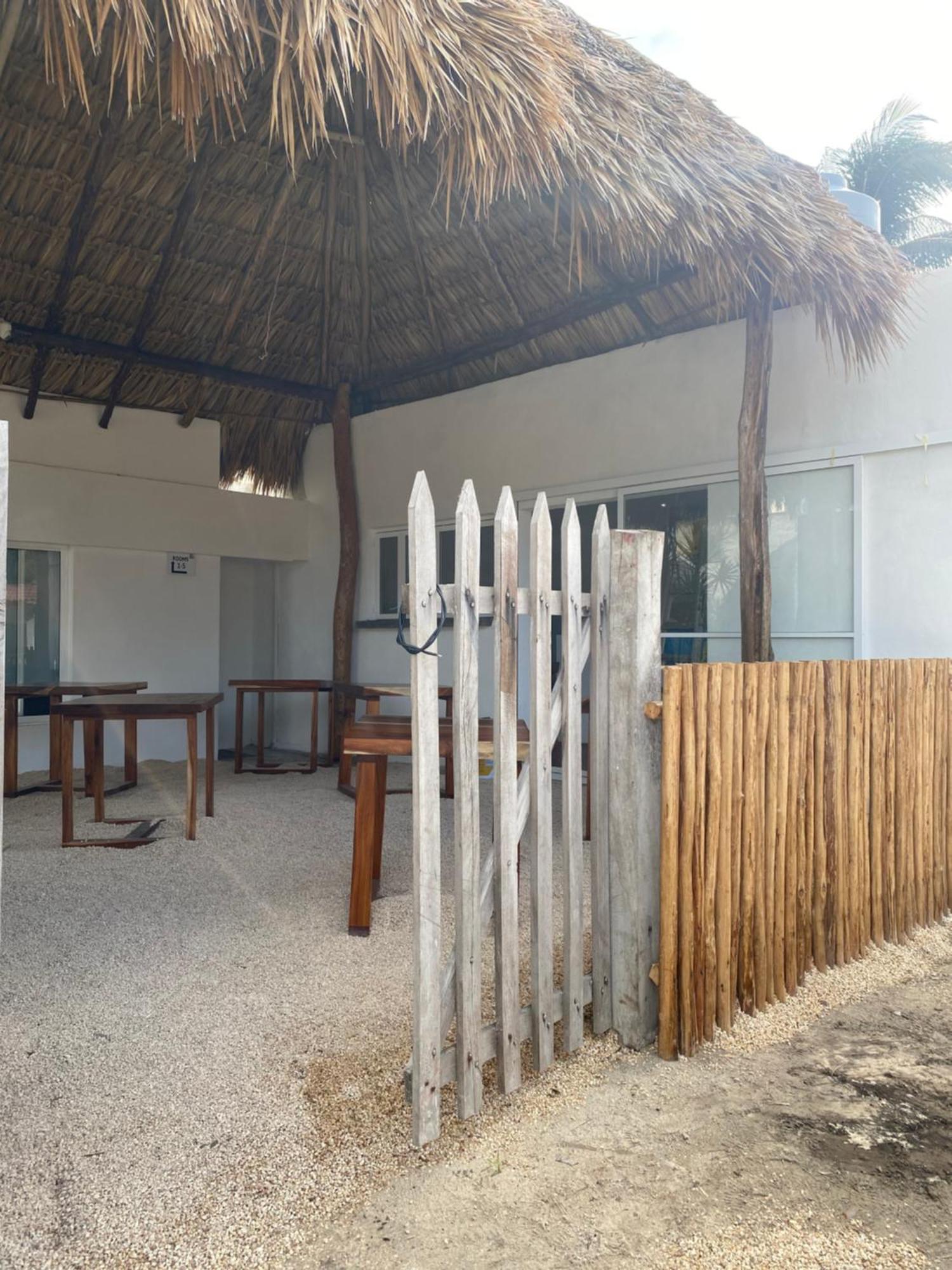 Aparthotel Casa Colibri El Cuyo Exterior foto